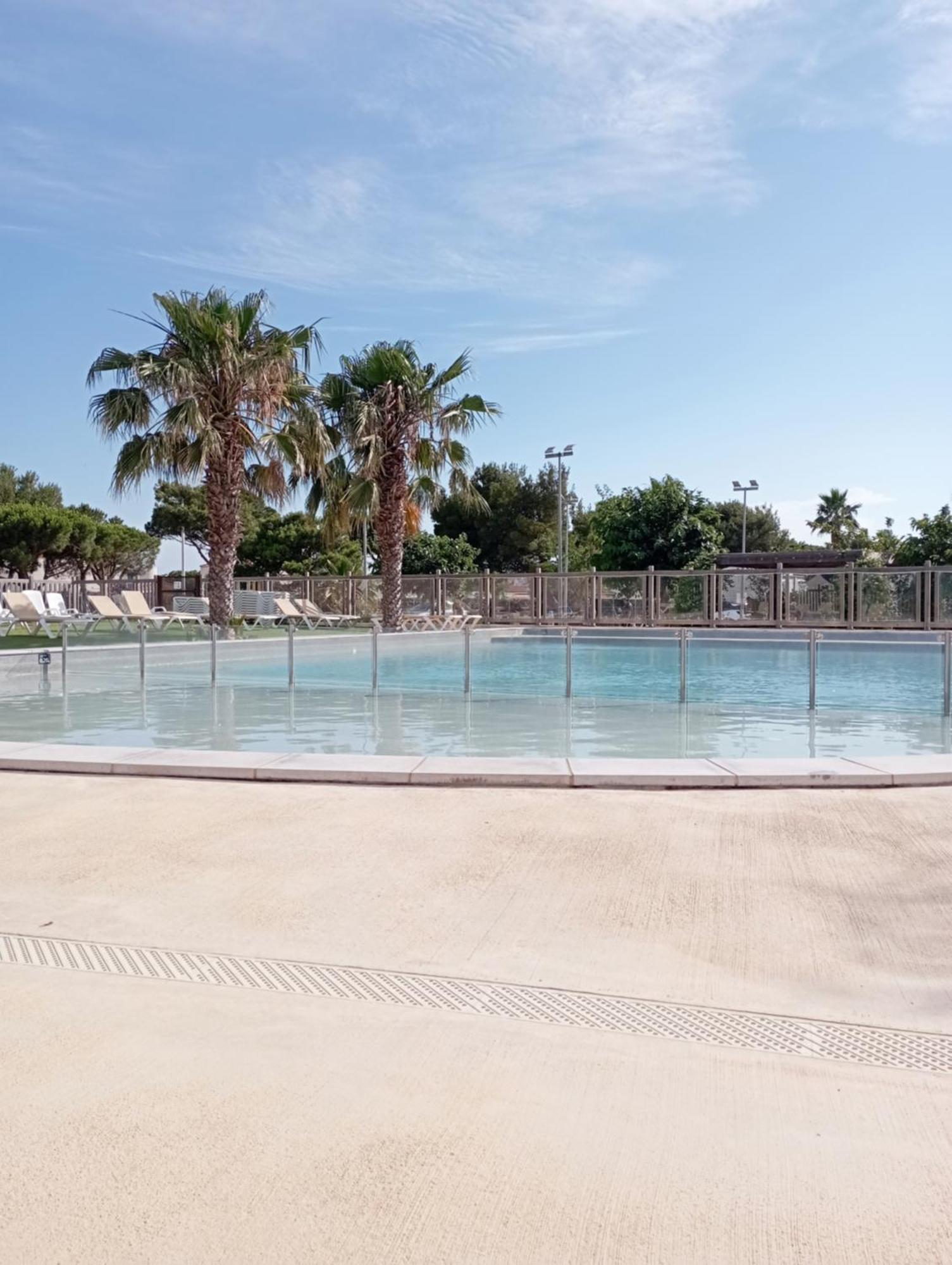 Camping A Port La Nouvelle Exterior photo